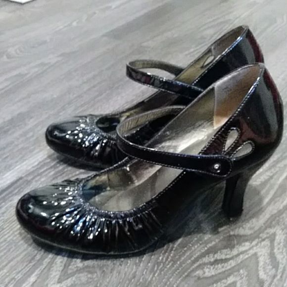 me too mary jane shoes